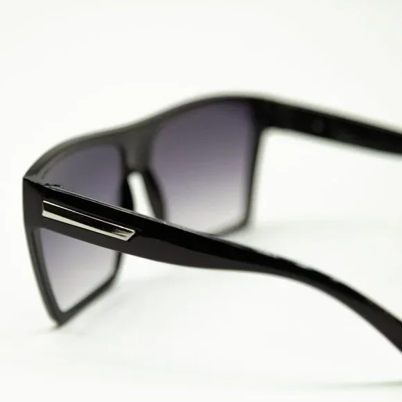 NEW Oversized Women Sunglasses with %100 UV Protection - (Gradient Purple Lens) - Picture 6 of 6